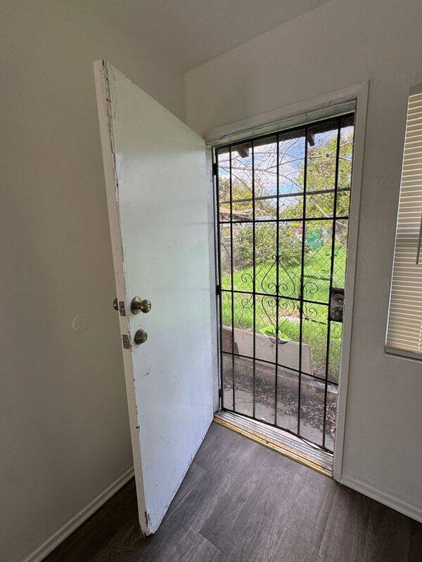 Apartment for rent at 834-846 N Davidson Ave #838-1, San Bernardino, CA 92411