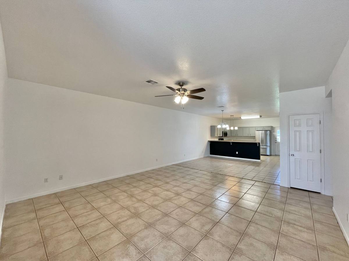 Townhouse for rent at 2703 B Edgefield St, Killeen, TX 76549