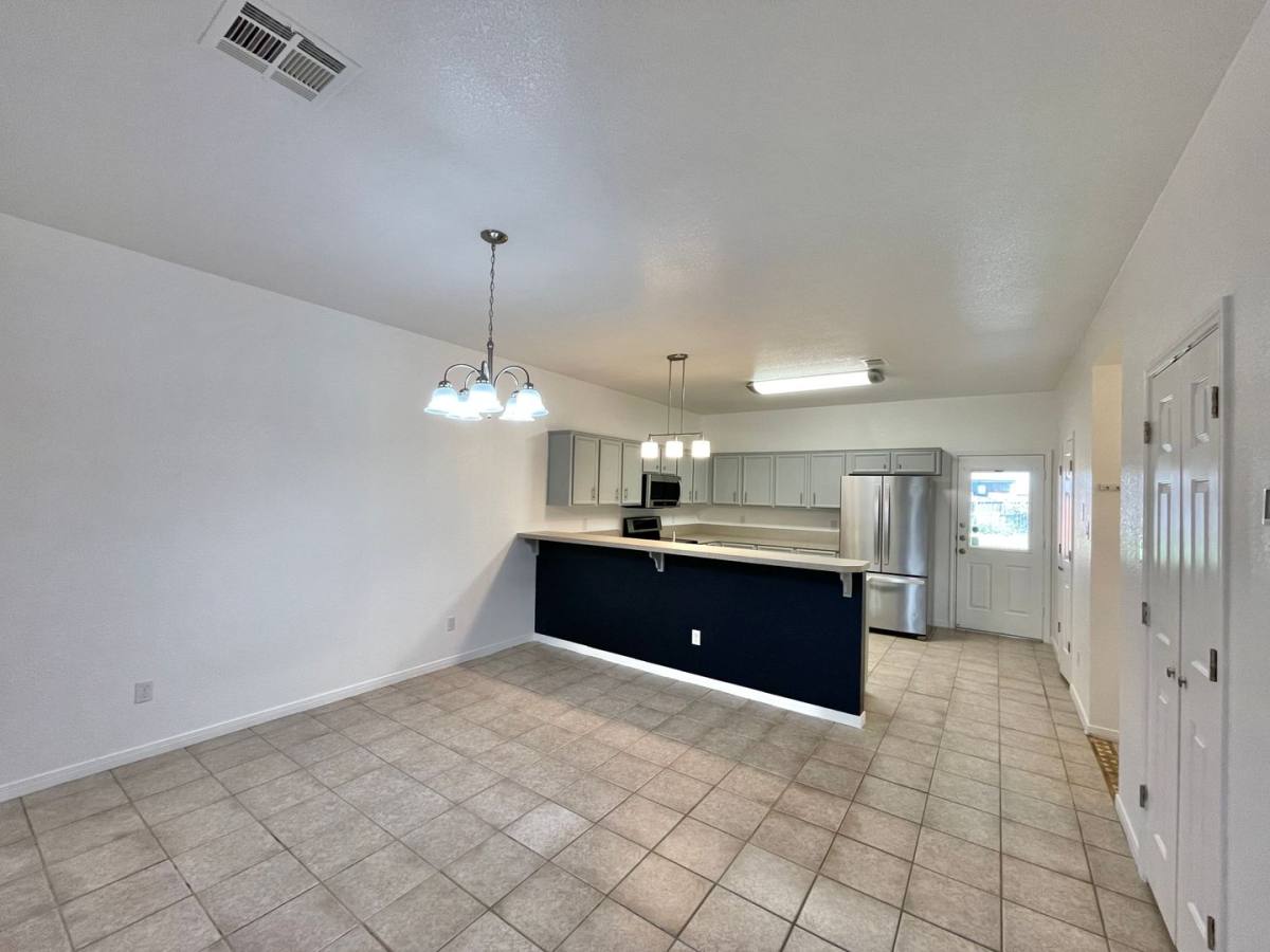 Townhouse for rent at 2703 B Edgefield St, Killeen, TX 76549