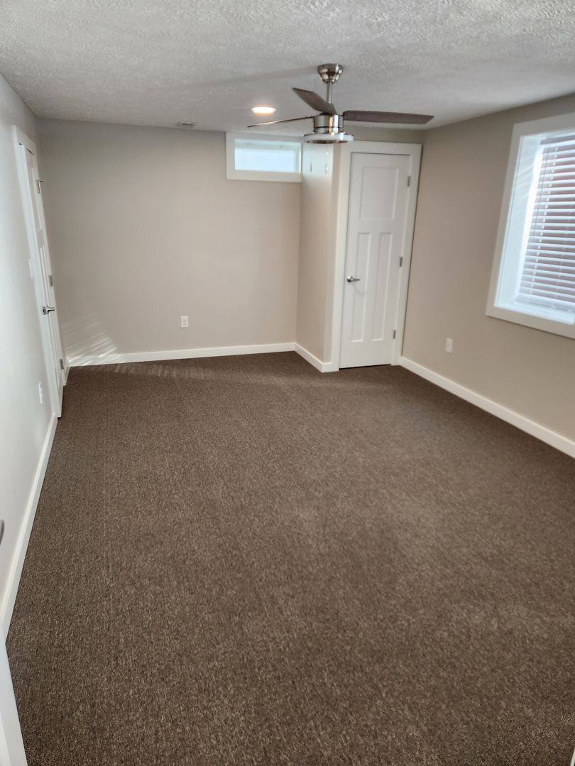 House for rent at 12223 Weir St, Omaha, NE 68137