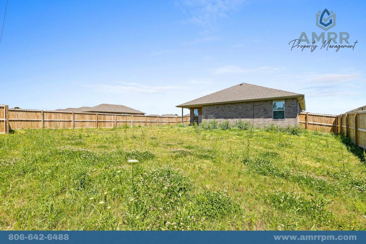 House for rent at 1007 SW 3rd Ave, Gentry, AR 72734