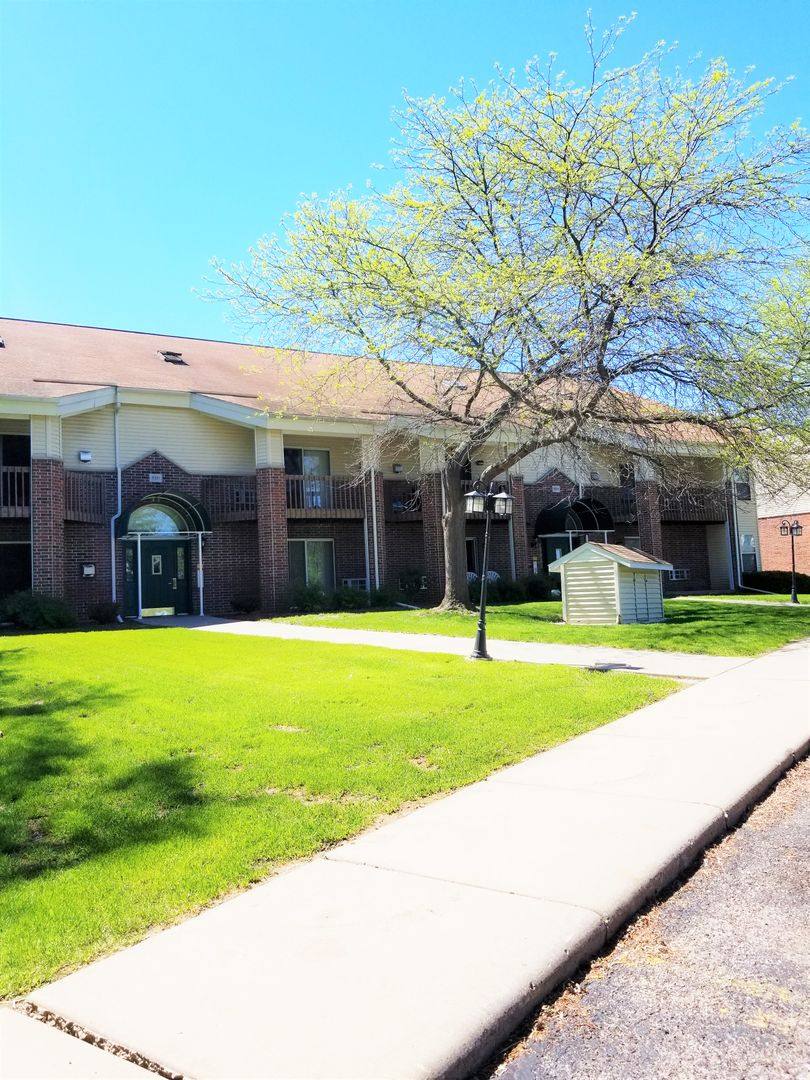 Apartment for rent at 5325-5327 Westport Rd, Madison, WI 53704