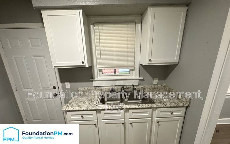 House for rent at 2100 Worthington Circle, Memphis, TN 38114