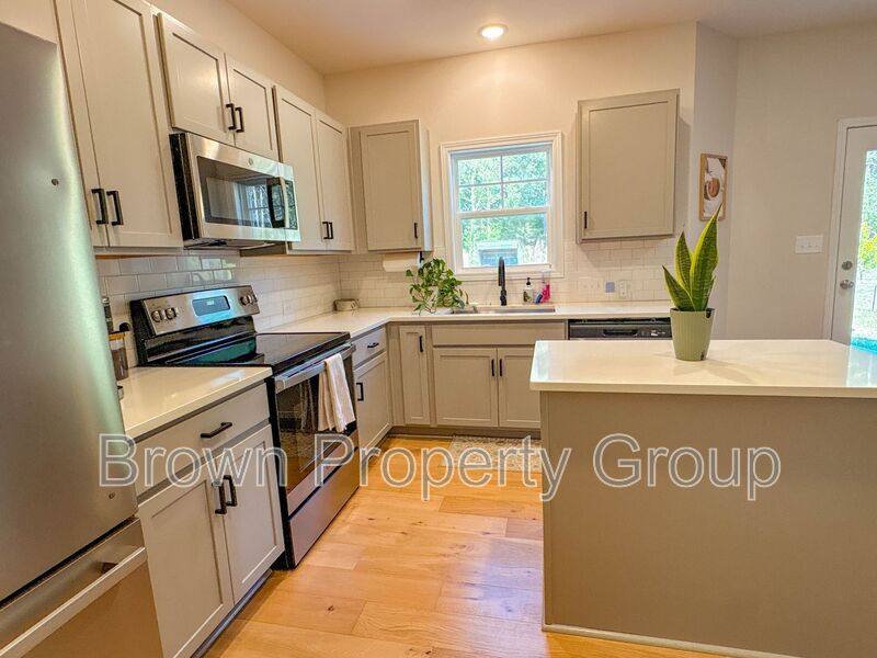 House for rent at 128 Magnolia St, Parkton, NC 28371