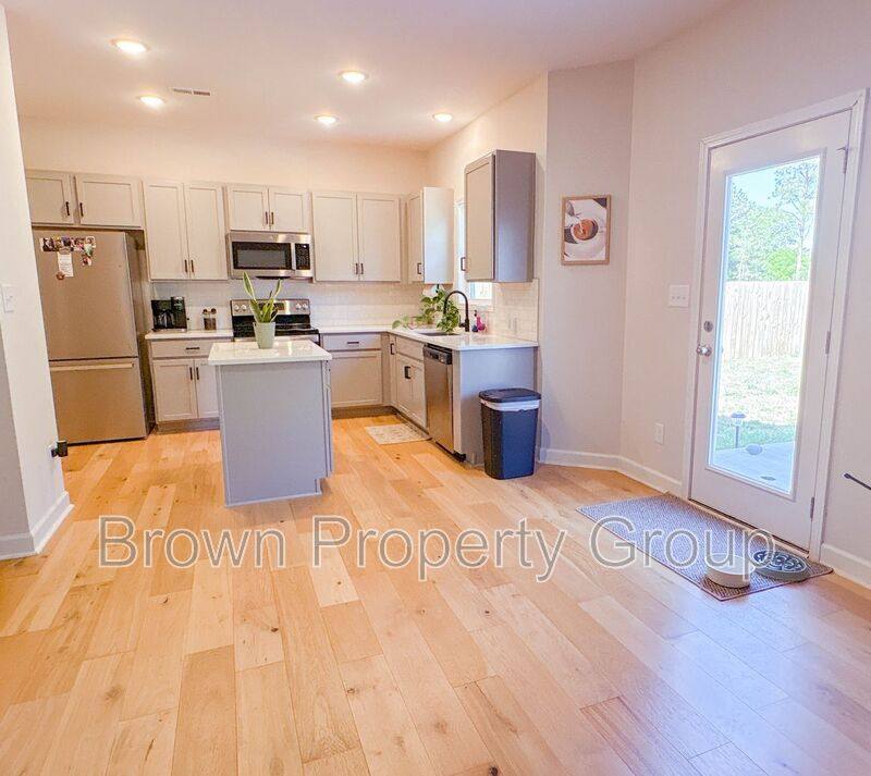 House for rent at 128 Magnolia St, Parkton, NC 28371