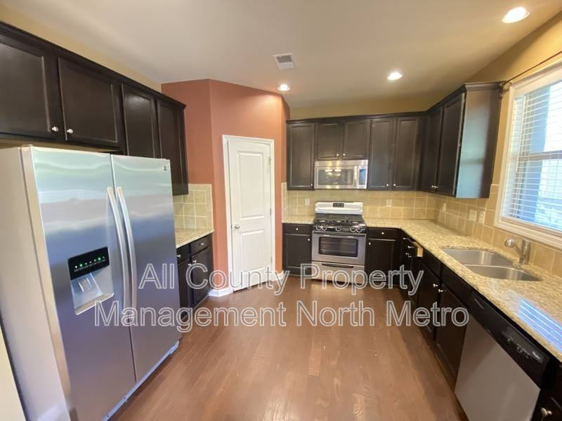 House for rent at 5060 Glencliff Dr, Buford, GA 30518