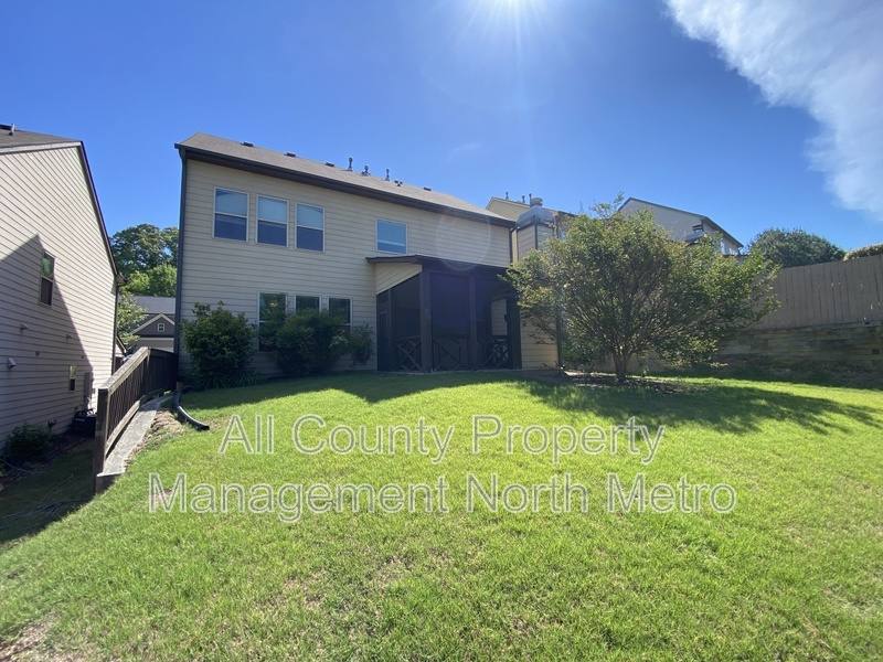 House for rent at 5060 Glencliff Dr, Buford, GA 30518