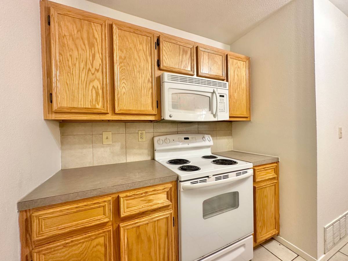 Townhouse for rent at 1308 Quail Circle, Killeen, TX 76549