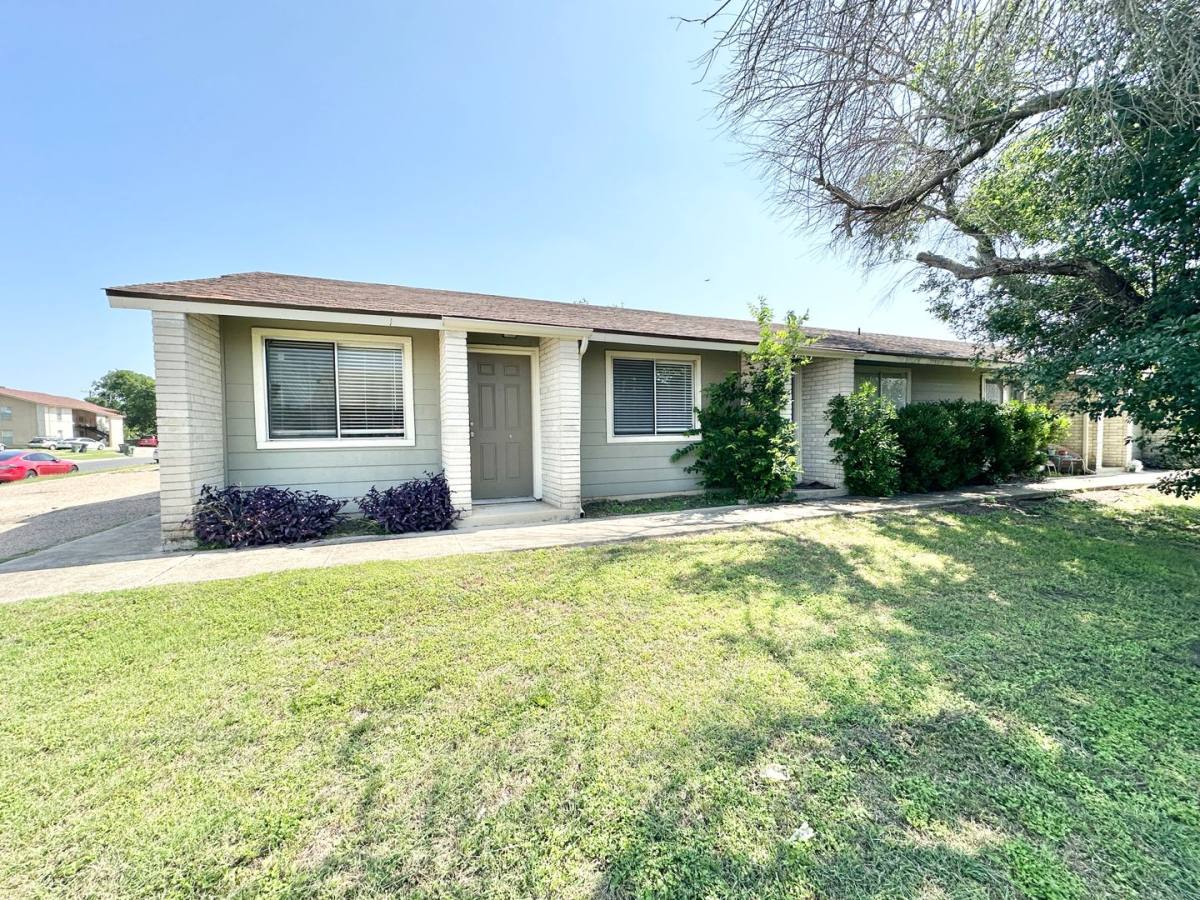 Townhouse for rent at 1308 Quail Circle, Killeen, TX 76549