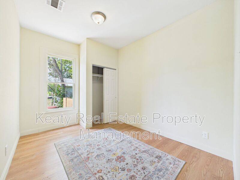 House for rent at 617 E Vermilion St #C, Lafayette, LA 70501