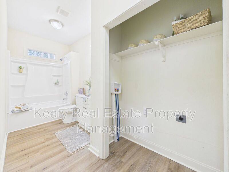 House for rent at 617 E Vermilion St #C, Lafayette, LA 70501