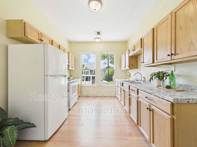 House for rent at 617 E Vermilion St #C, Lafayette, LA 70501