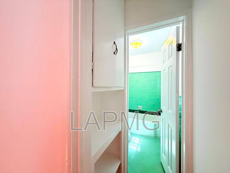 House for rent at 637 E Rose Ave #2R, Venice, CA 90291