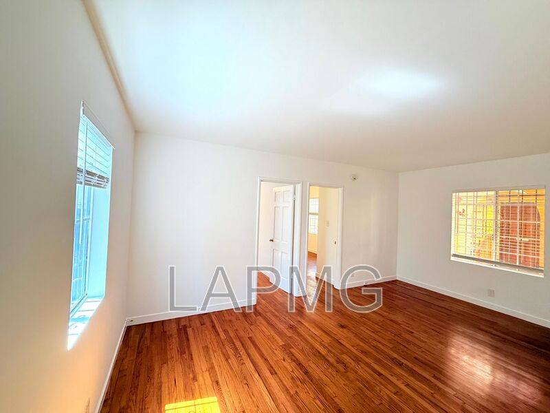 House for rent at 637 E Rose Ave #2R, Venice, CA 90291