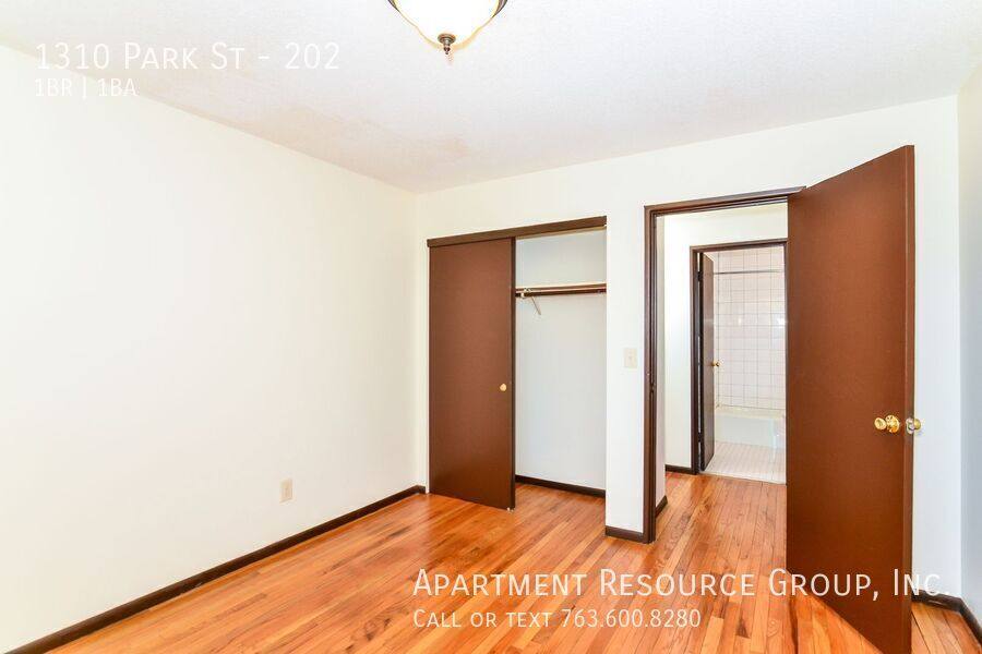 Apartment for rent at 1310 Park St, Saint Paul, MN 55117