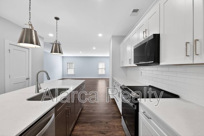Townhouse for rent at 714 Falling Oak Alley, Huntersville, NC 28078