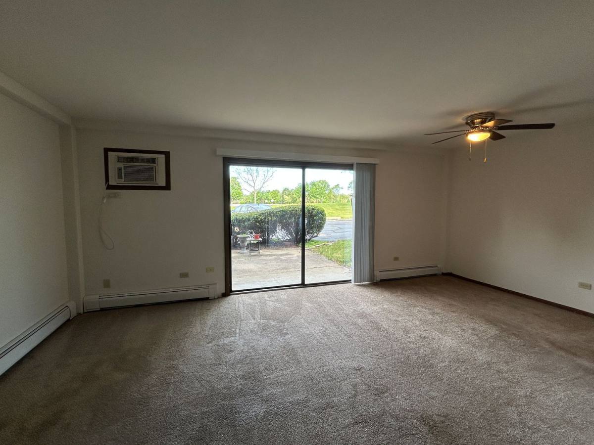 Apartment for rent at 428 Cavalier Court, Dundee, IL 60118
