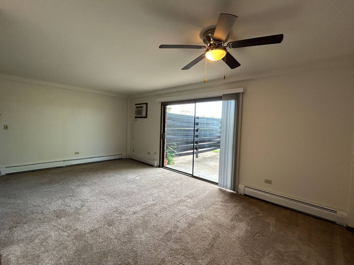 Apartment for rent at 428 Cavalier Court, Dundee, IL 60118