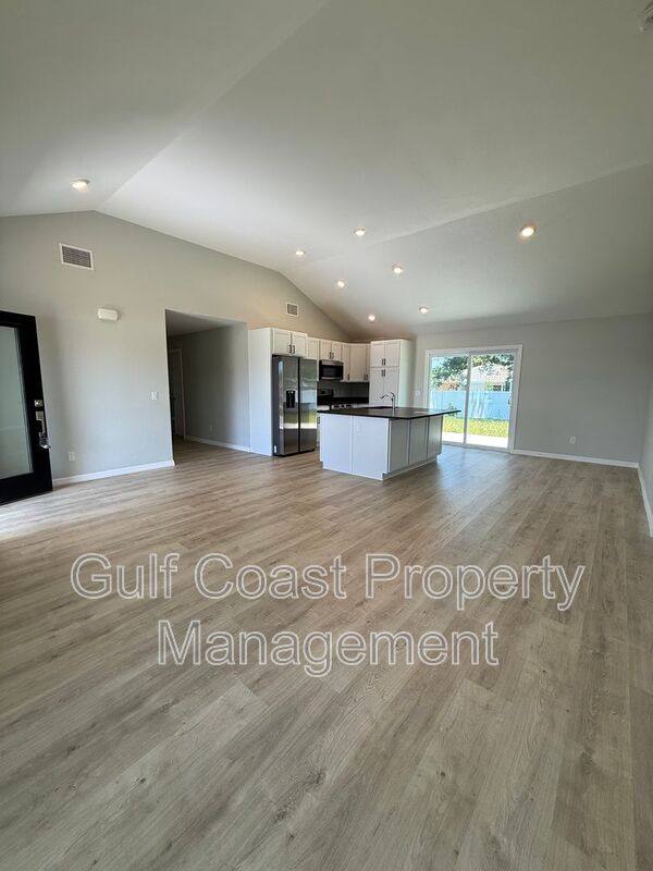 House for rent at 3294 W Price Blvd, North Port, FL 34286