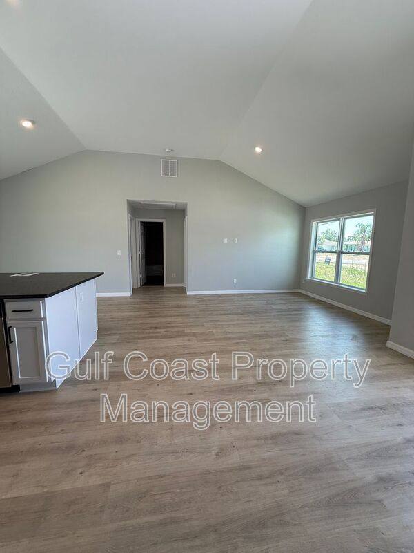House for rent at 3294 W Price Blvd, North Port, FL 34286