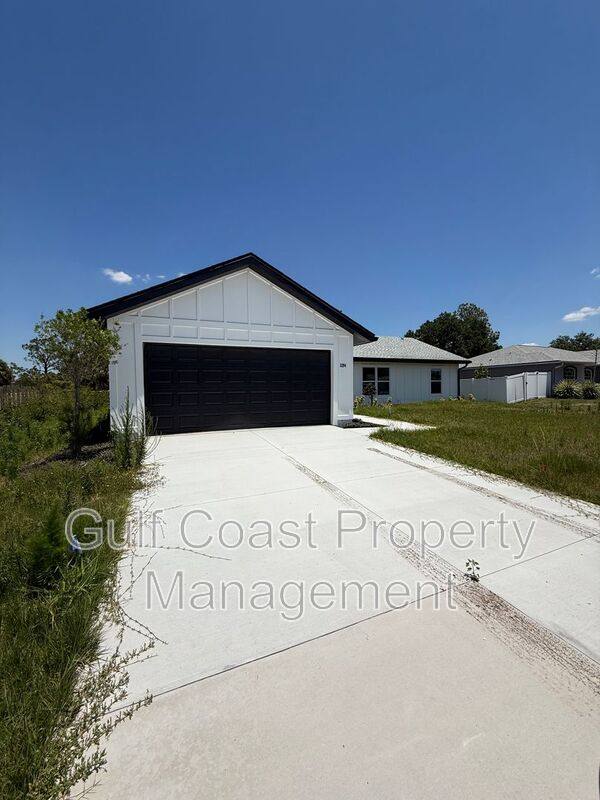 House for rent at 3294 W Price Blvd, North Port, FL 34286