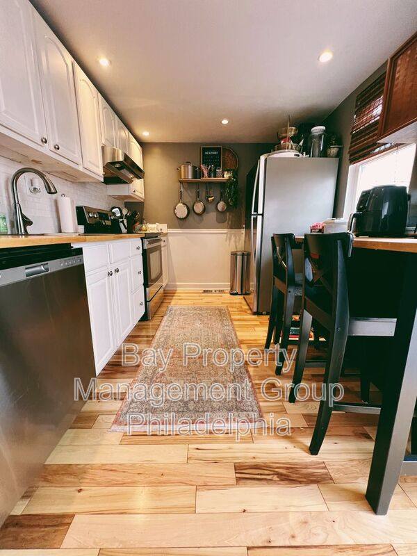 Townhouse for rent at 129 Emily St, Philadelphia, PA 19148
