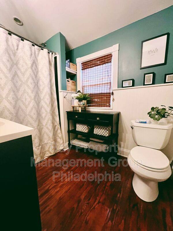 Townhouse for rent at 129 Emily St, Philadelphia, PA 19148