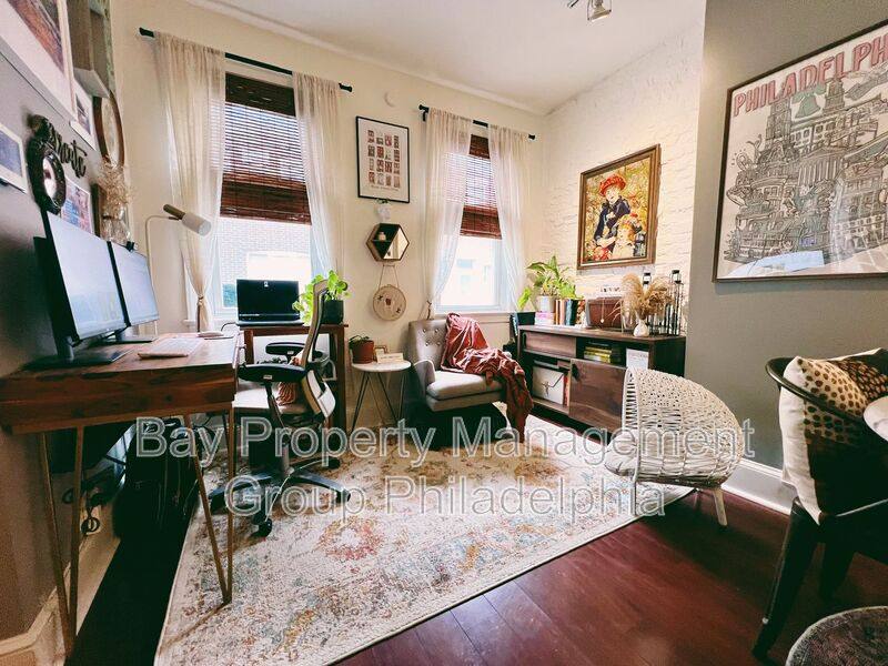 Townhouse for rent at 129 Emily St, Philadelphia, PA 19148
