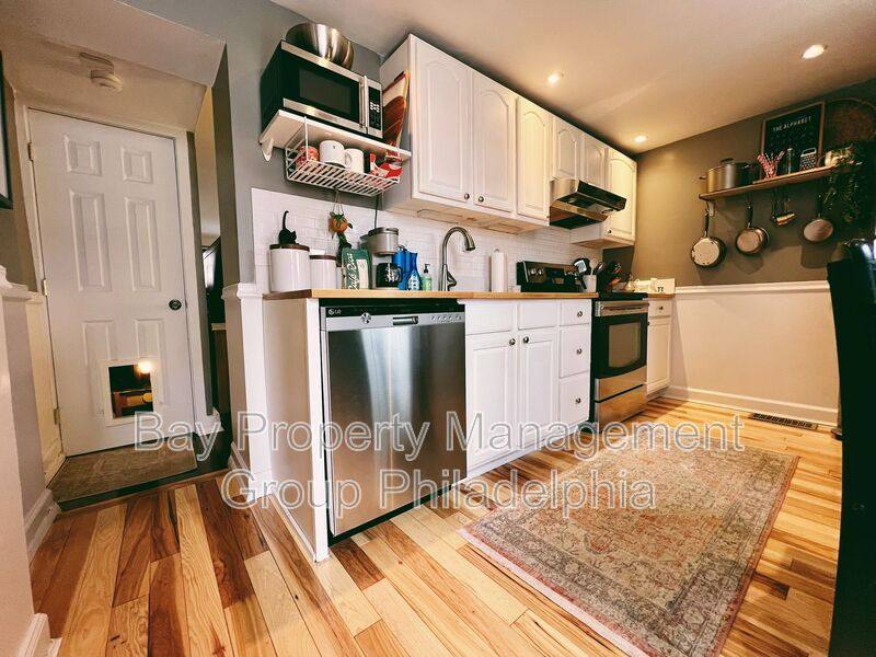 Townhouse for rent at 129 Emily St, Philadelphia, PA 19148