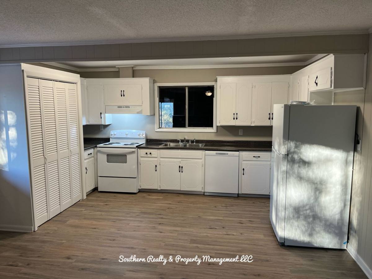 House for rent at 147 Noahs Rd, Wetumpka, AL 36092