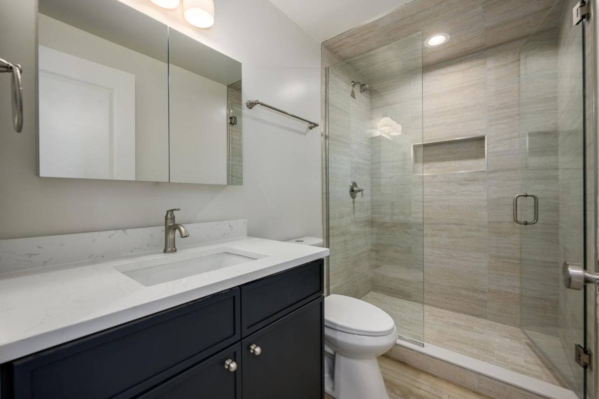 Apartment for rent at 1710 W Belmont Ave, Chicago, IL 60657