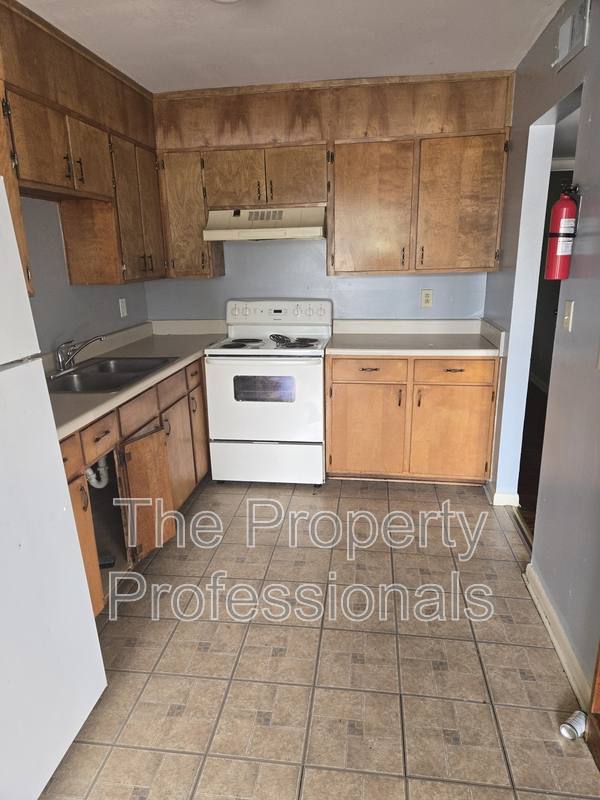 Apartment for rent at 501 Vanderbilt St #C, Birmingham, AL 35206