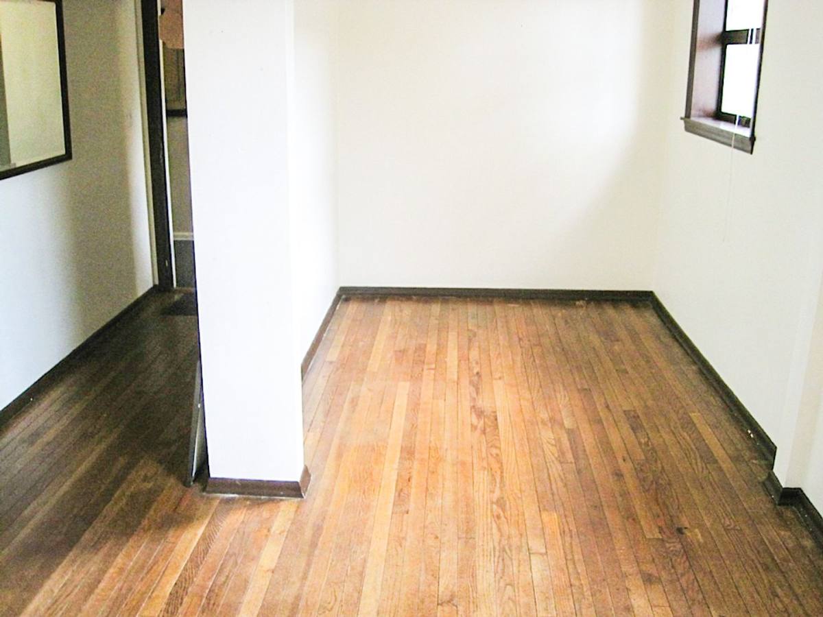 Apartment for rent at 2410 E Lynn St, Seattle, WA 98112