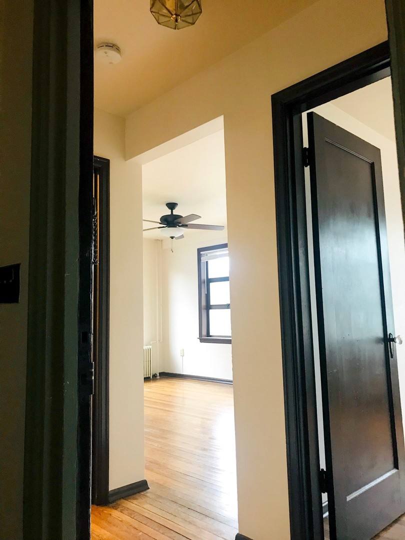 Apartment for rent at 2410 E Lynn St, Seattle, WA 98112