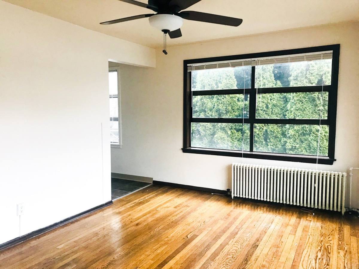 Apartment for rent at 2410 E Lynn St, Seattle, WA 98112