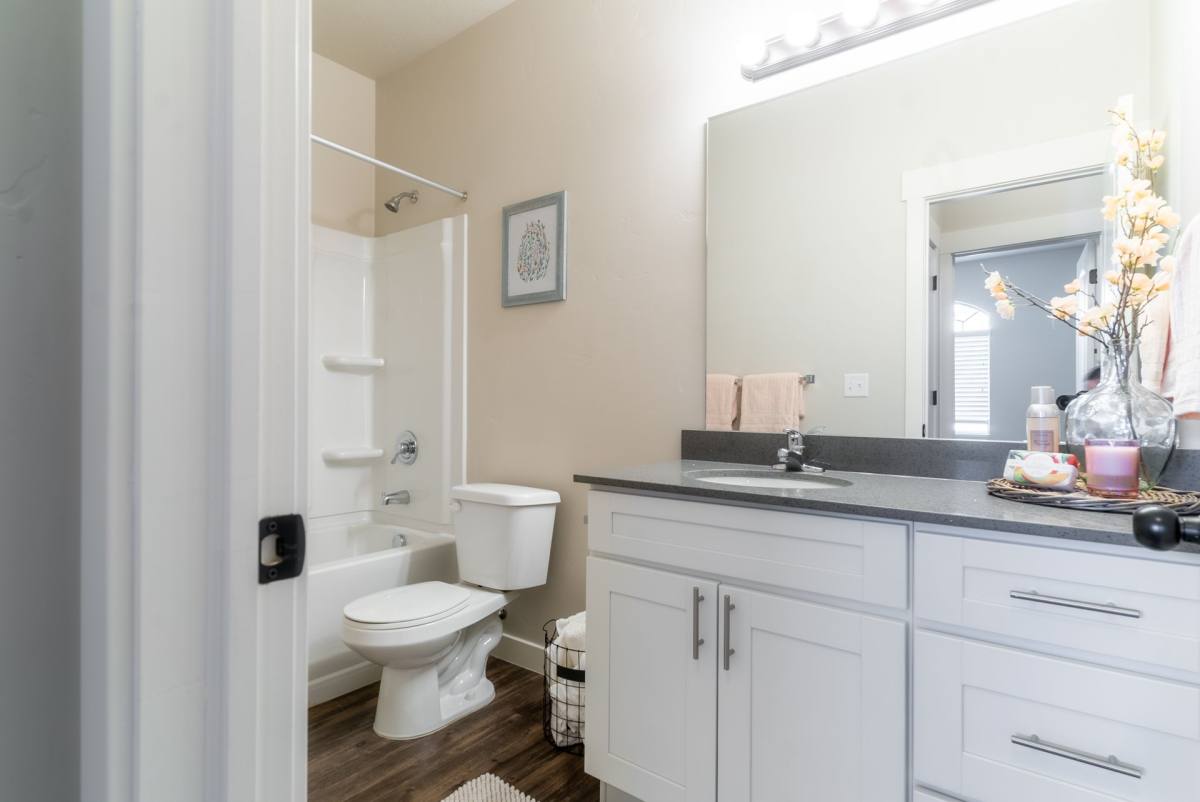 Apartment for rent at 1025 S University Park Blvd, Clearfield, UT 84015