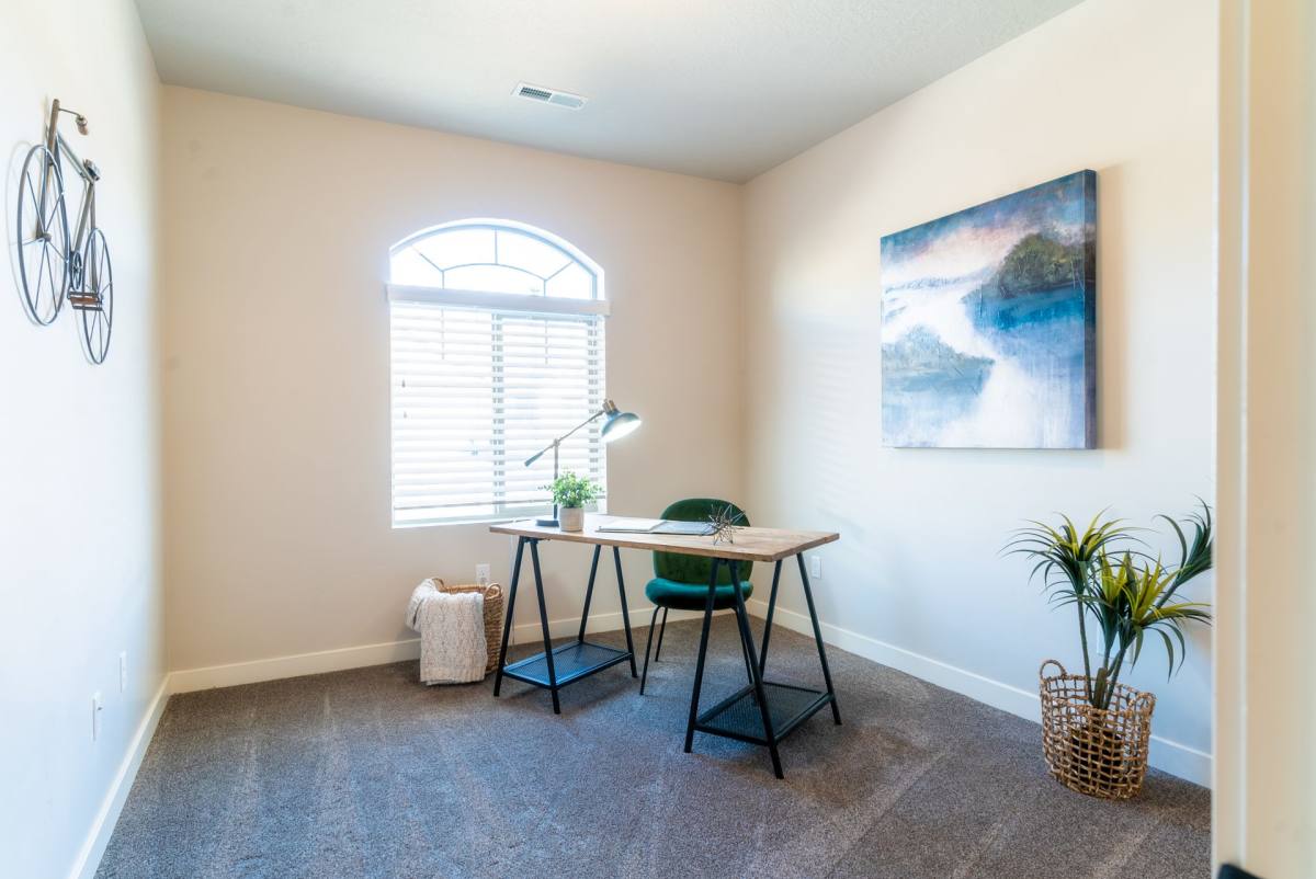 Apartment for rent at 1025 S University Park Blvd, Clearfield, UT 84015