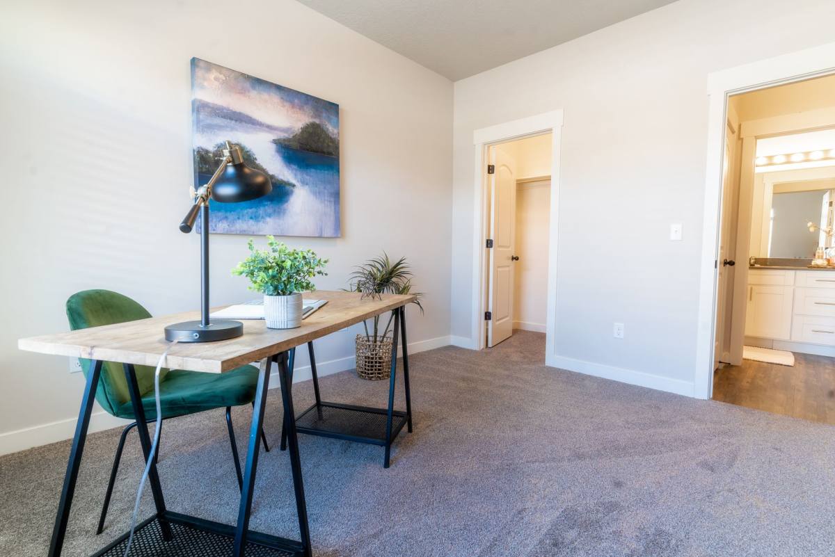 Apartment for rent at 1025 S University Park Blvd, Clearfield, UT 84015