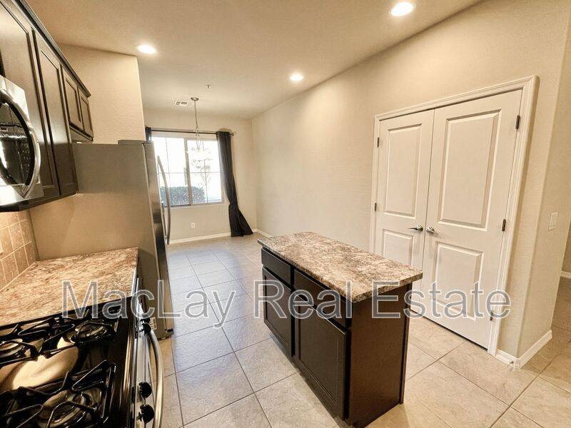 Townhouse for rent at 4700 S Fulton Ranch Blvd #50, Chandler, AZ 85248