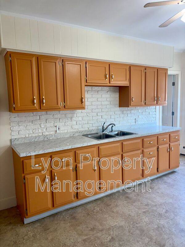 Apartment for rent at 98 Anthony Ave #2R, Pawtucket, RI 02860