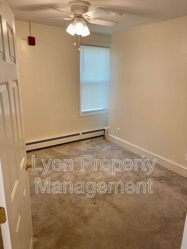 Apartment for rent at 94 Anthony St #2R, Pawtucket, RI 02860