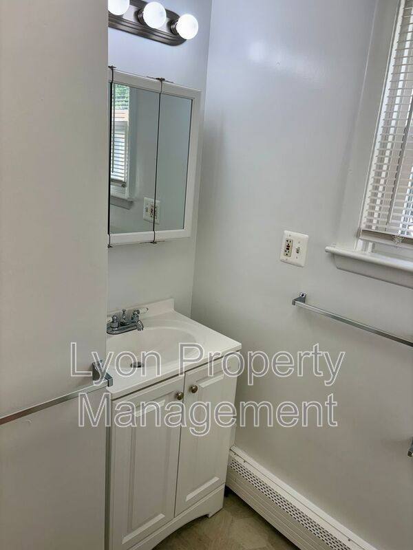 Apartment for rent at 84 Prospect St #3, Pawtucket, RI 02860