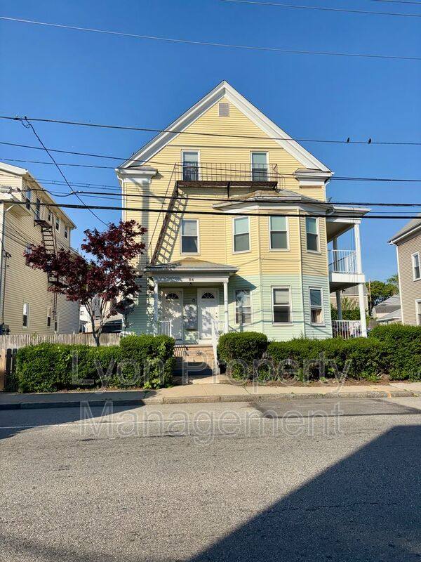 Apartment for rent at 84 Prospect St #3, Pawtucket, RI 02860