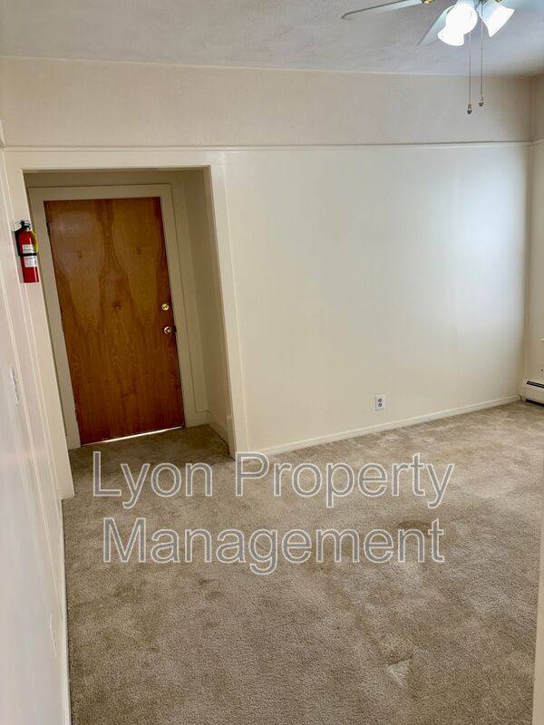 Apartment for rent at 84 Prospect St #3, Pawtucket, RI 02860