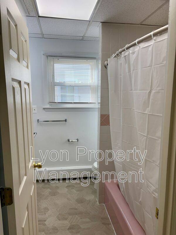 Apartment for rent at 84 Prospect St #3, Pawtucket, RI 02860