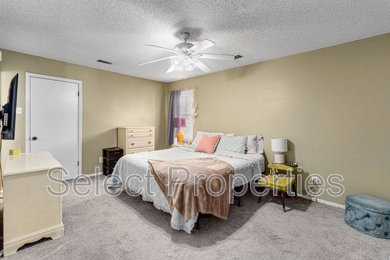 House for rent at 1116 W Nettleton, Jonesboro, AR 72401