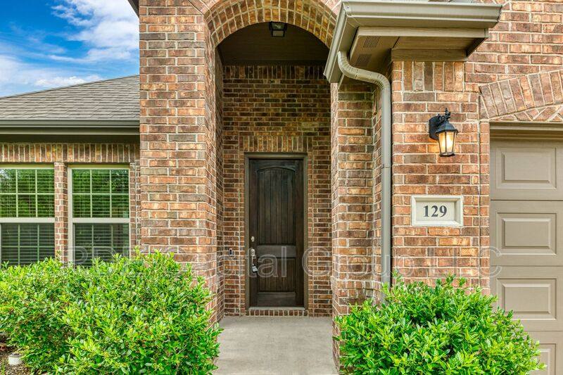 House for rent at 129 Griffin Ave, Royse City, TX 75189