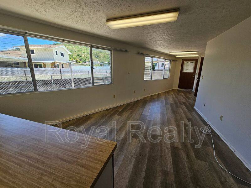 Apartment for rent at 3415 Kalua Rd #B, Honolulu, HI 96816