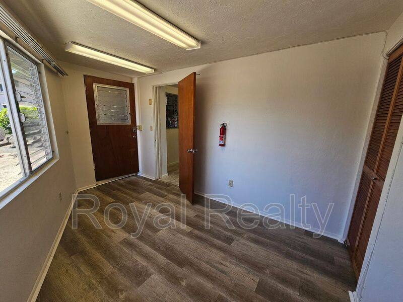 Apartment for rent at 3415 Kalua Rd #B, Honolulu, HI 96816