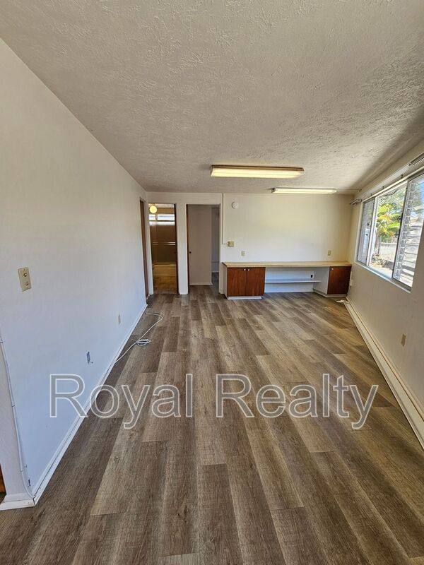 Apartment for rent at 3415 Kalua Rd #B, Honolulu, HI 96816